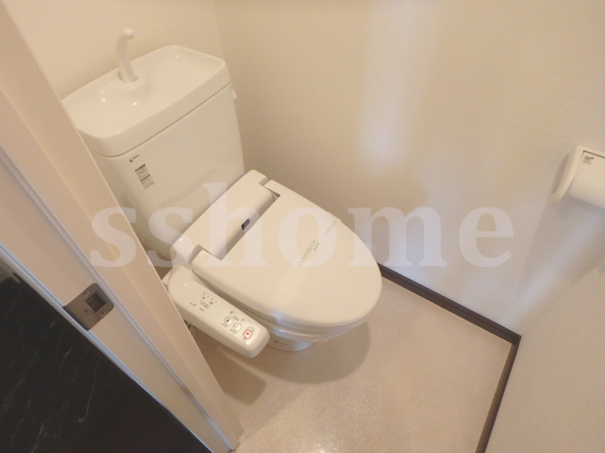 トイレ 温水洗浄付きのトイレ☆ 写真8