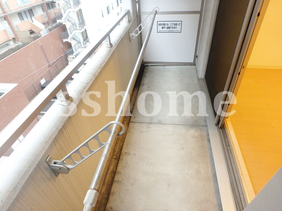 バルコニー・ベランダ 洗濯物は外から見えません 写真10