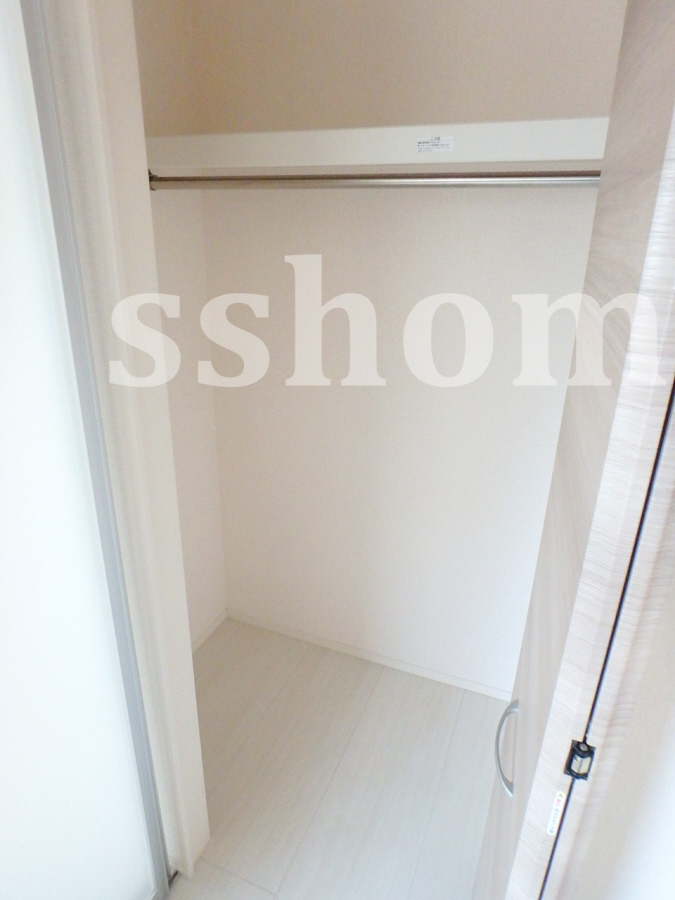 収納 洋室にクローゼット 写真5