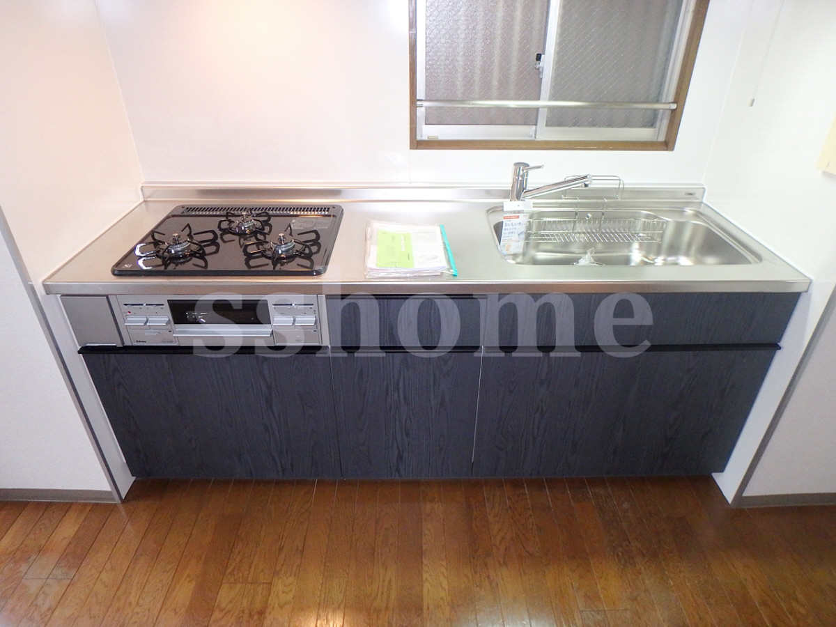 キッチン キッチン収納たくさんあります。 写真3