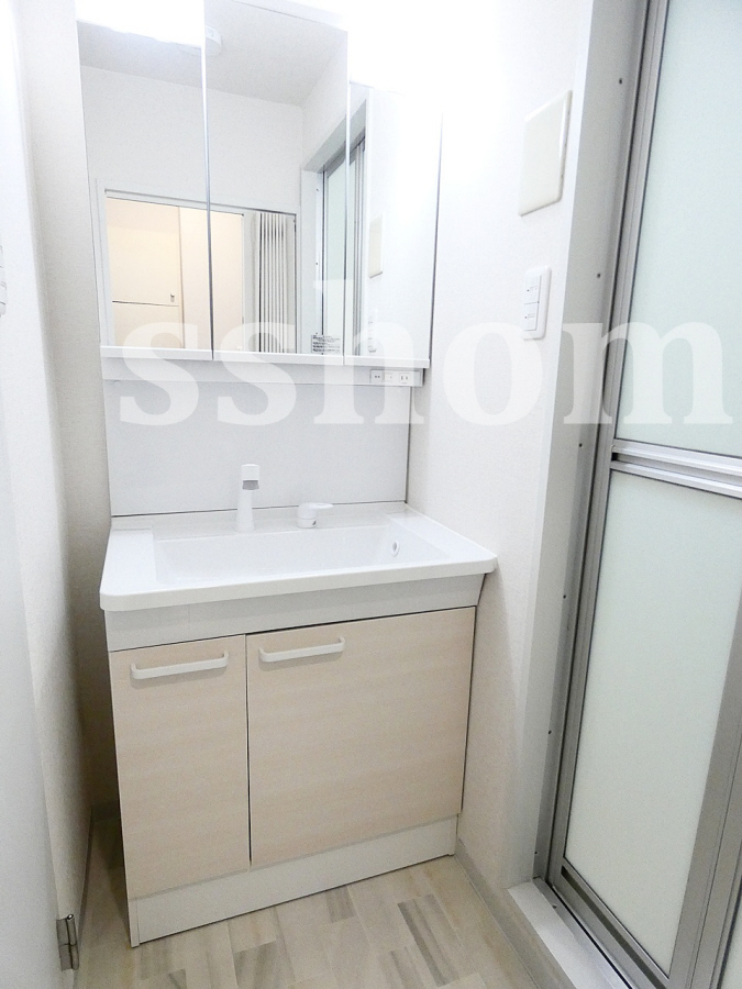 洗面所 シャンプードレッサー☆ 写真9