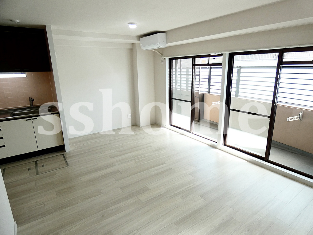 内装 フローリング 写真14