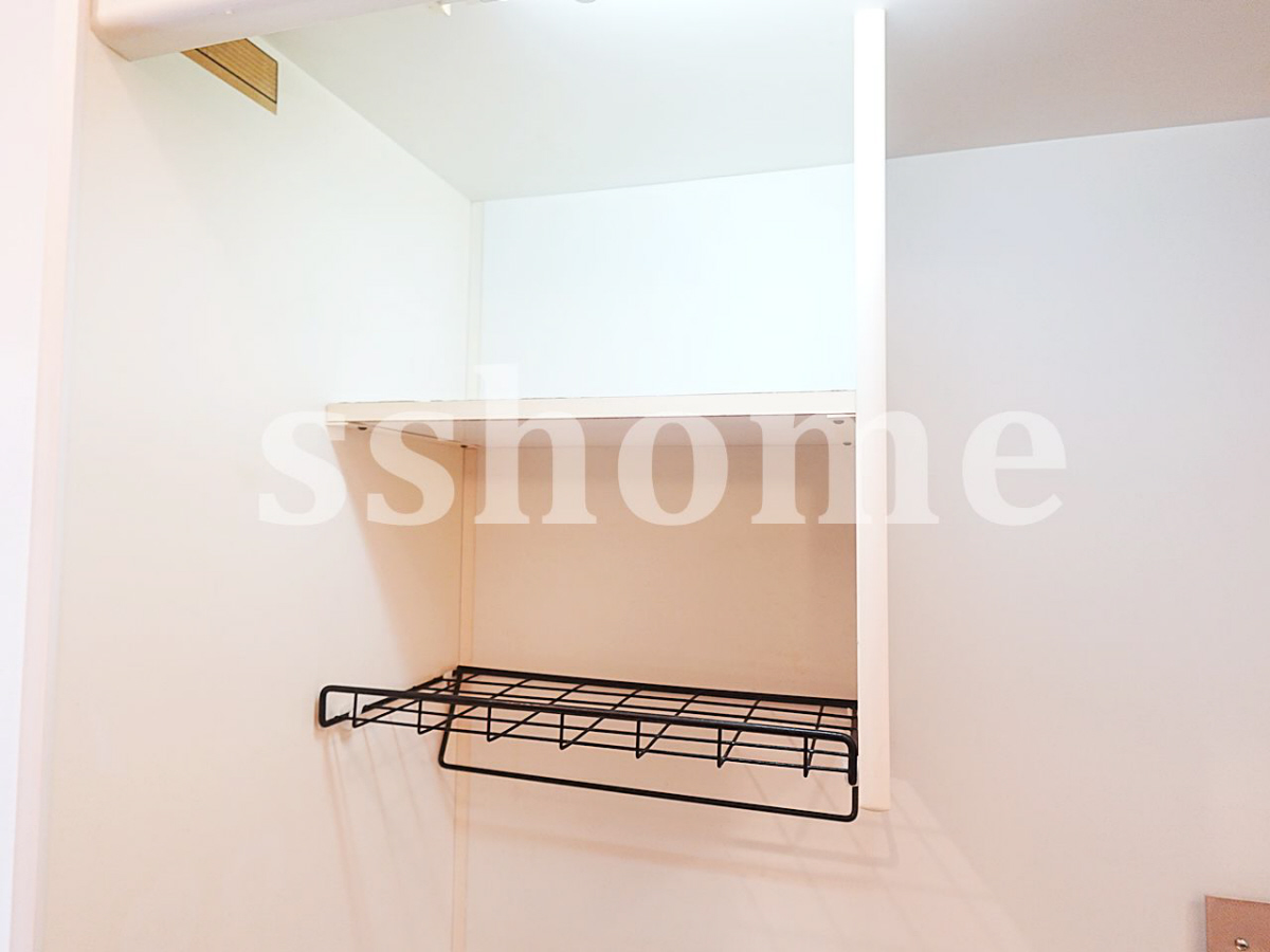 収納 キッチン上部吊戸棚 写真18