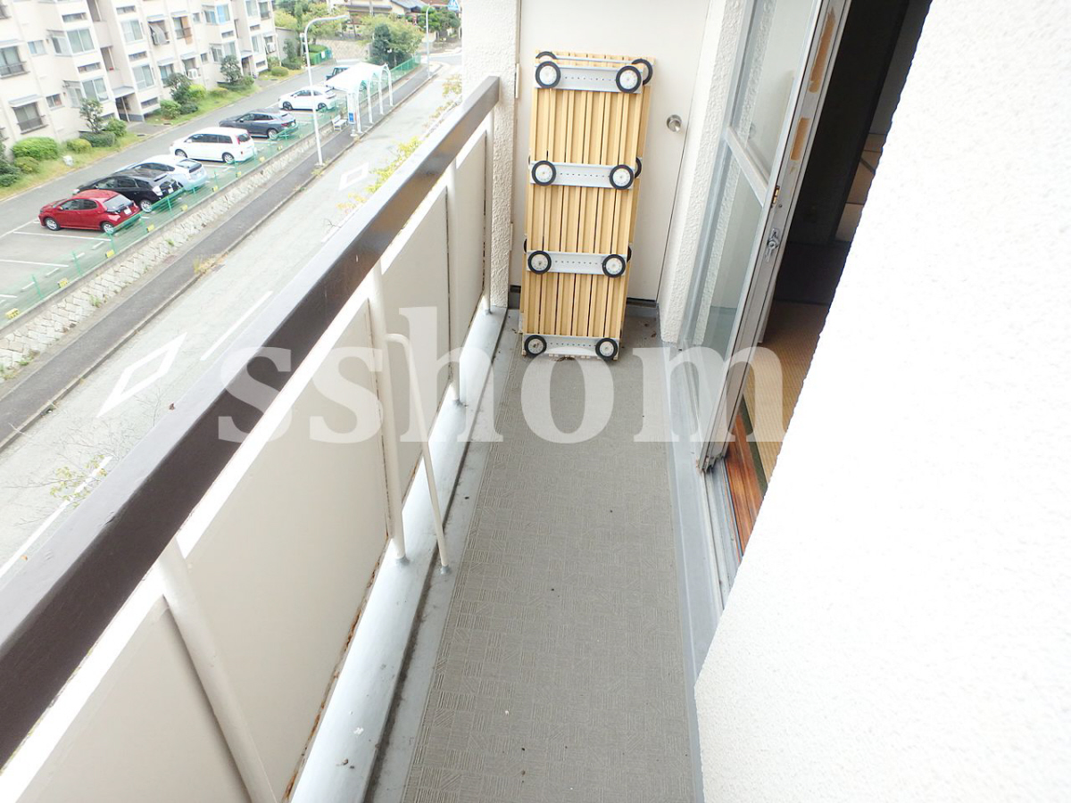 バルコニー・ベランダ 晴れた日は少し海が見えます☆ 写真19