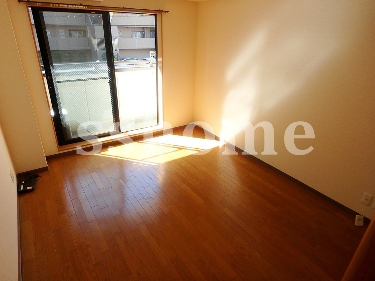 内装 フローリング☆ 写真14