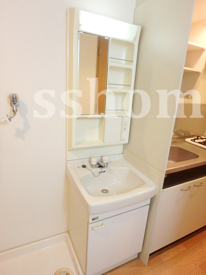 洗面所 独立洗面台☆ 写真9