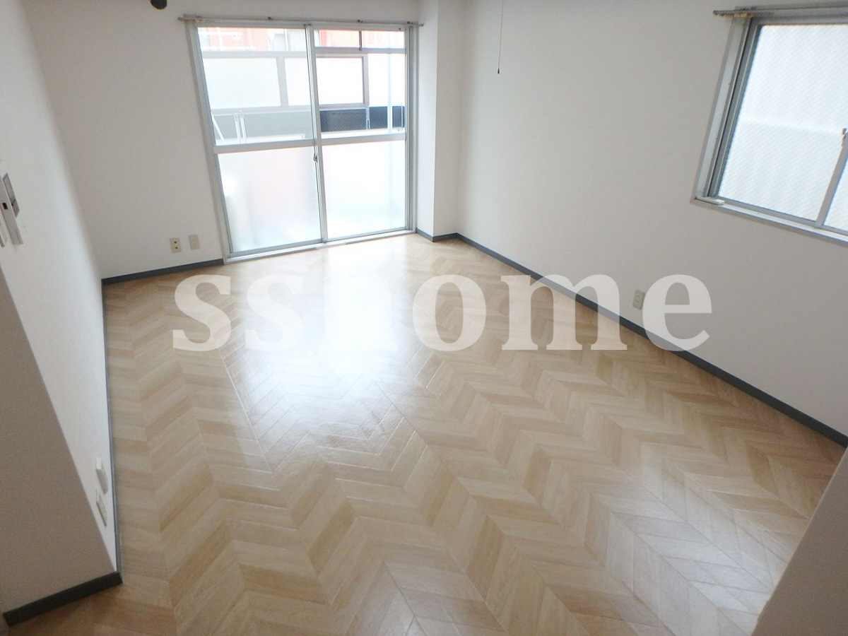 リビング 角部屋です♪ 写真2