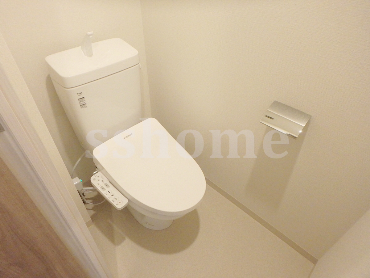 トイレ 温水洗浄機能付きのトイレ☆ 写真8