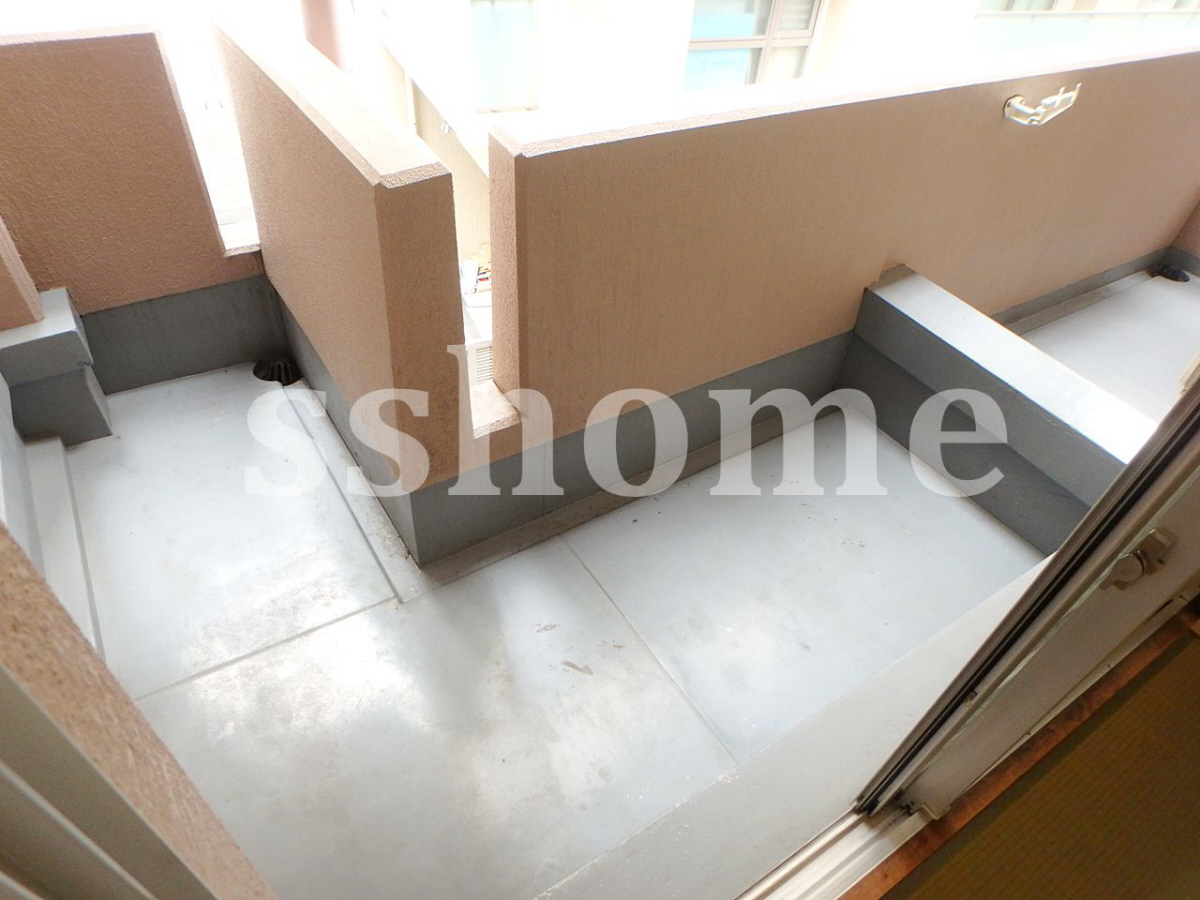 バルコニー・ベランダ 東と南向きのL型バルコニーです 写真10