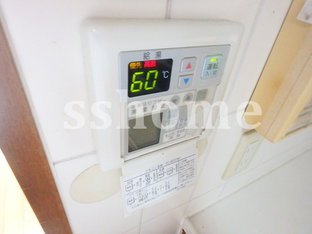 設備 給湯操作パネル 写真16