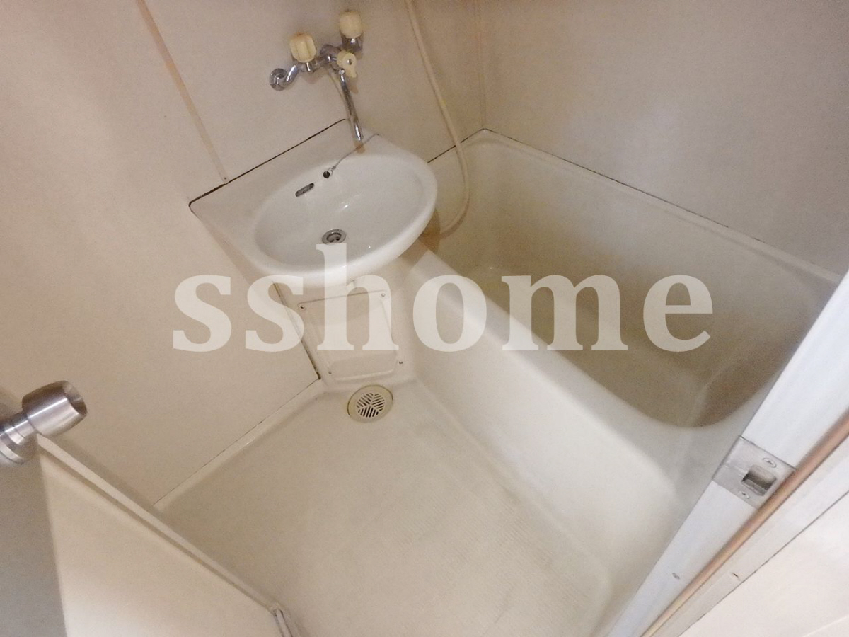 バス すっきりした浴室 写真4