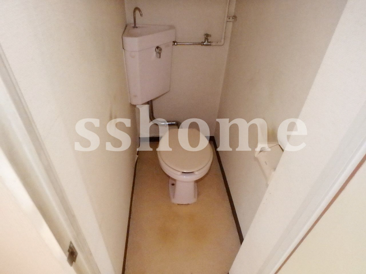 トイレ 白いトイレです☆ 写真8