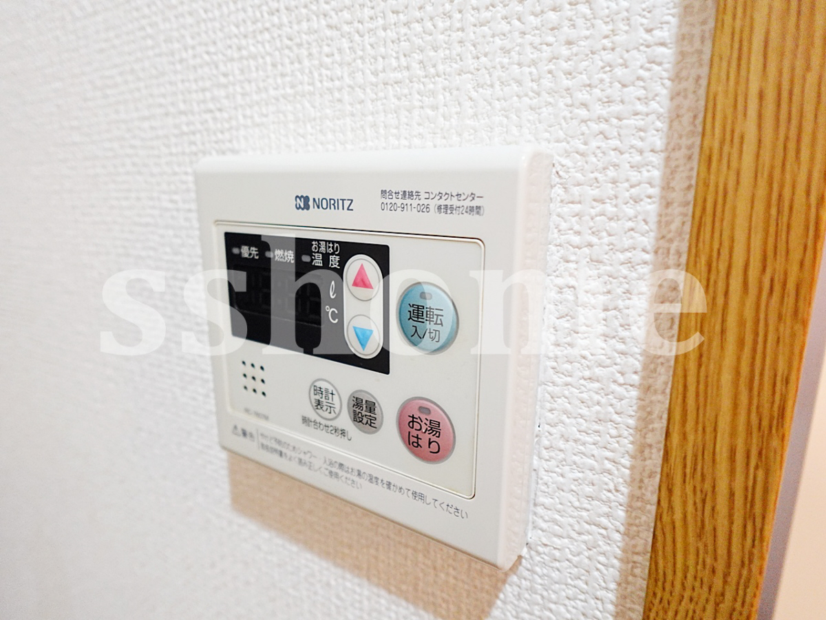 設備 給湯器操作パネル 写真16