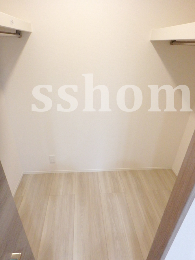 収納 ウォークインクローゼット 写真5