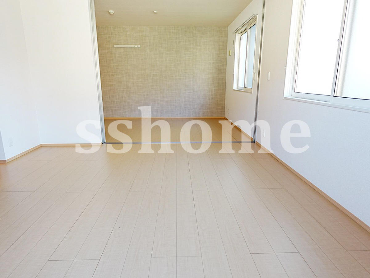 その他部屋・スペース リビングの隣に洋室☆ 写真6