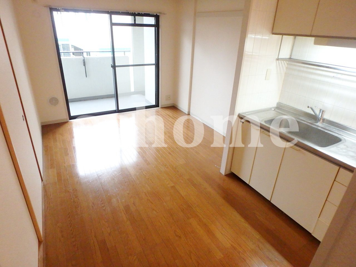 リビング 広めのキッチンスペース☆ 写真2