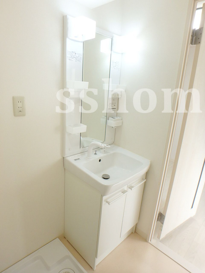 洗面所 シャンプードレッサー☆ 写真9