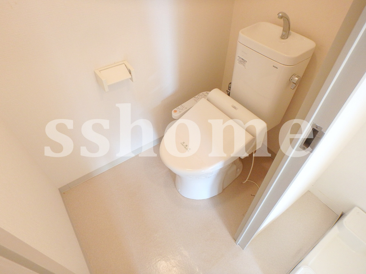 トイレ 温水洗浄便座☆ 写真8