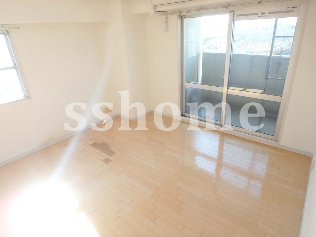 内装 フローリング☆ 写真14