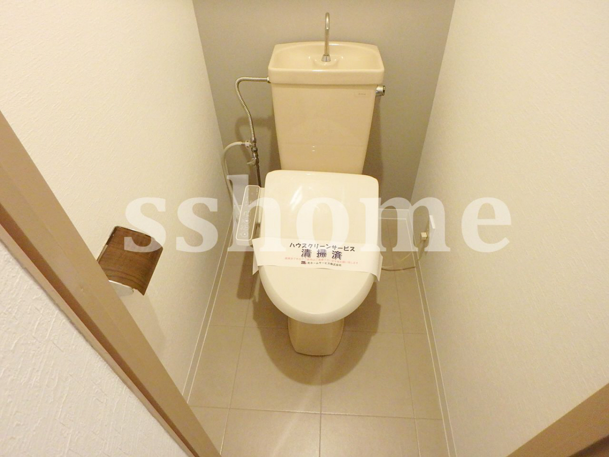 トイレ トイレ☆温水洗浄便座は残置物です 写真8