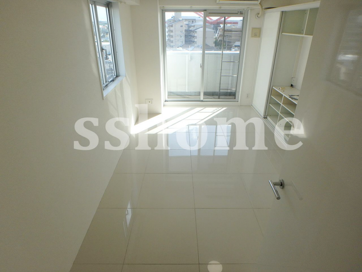 リビング 白基調の美しいお部屋☆ 写真2