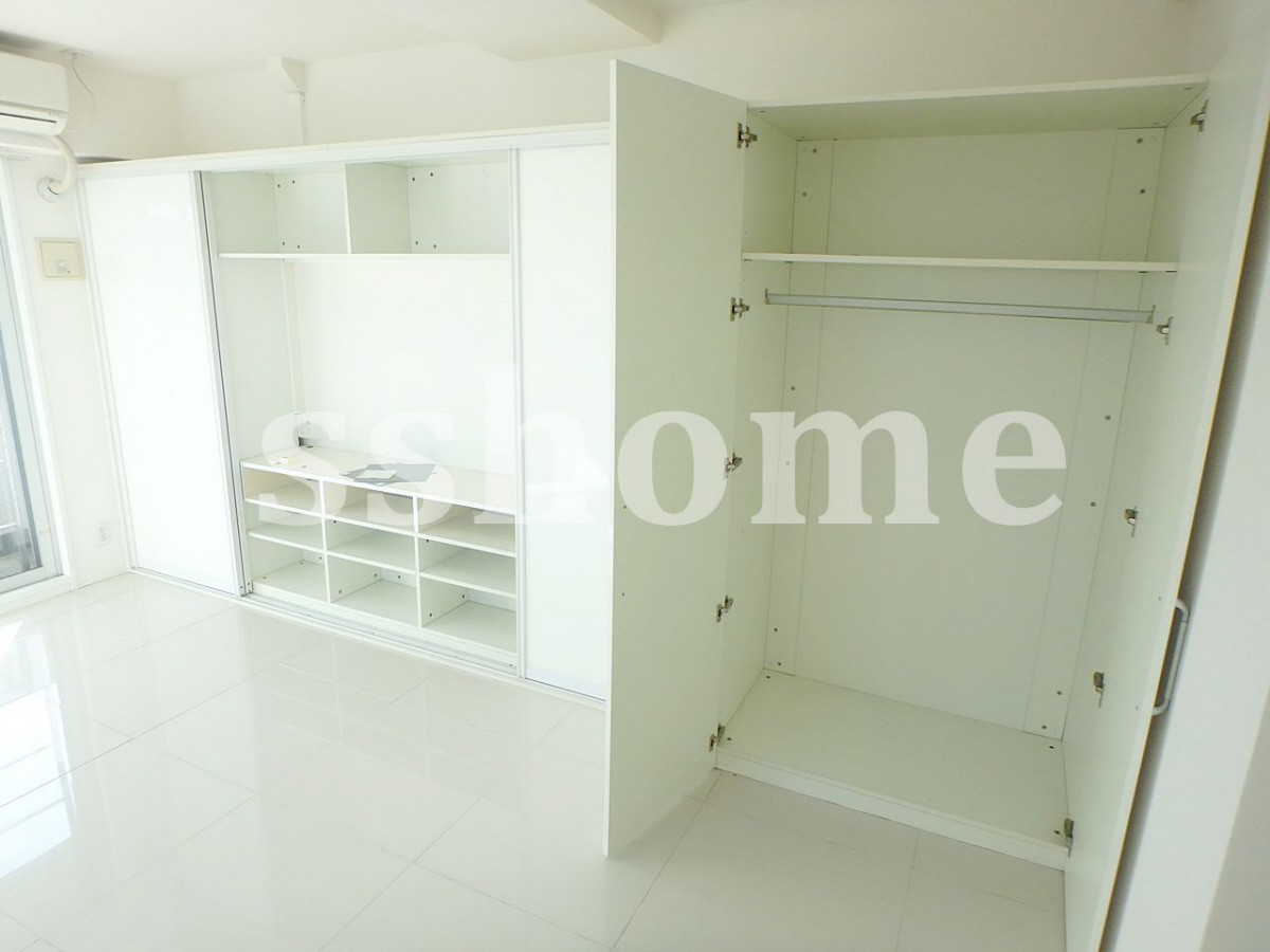 収納 壁一面のクローゼット☆ 写真5