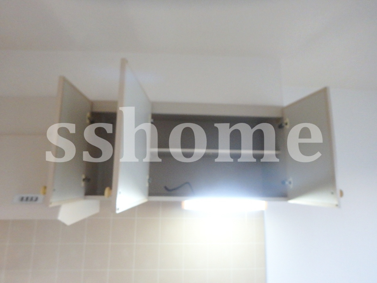 キッチン キッチン上部の吊戸棚☆ 写真16