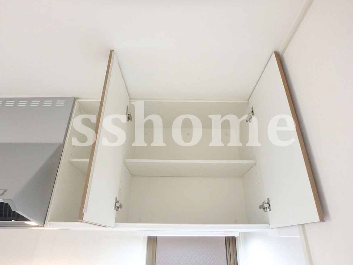 キッチン キッチン上部の吊戸棚☆ 写真17