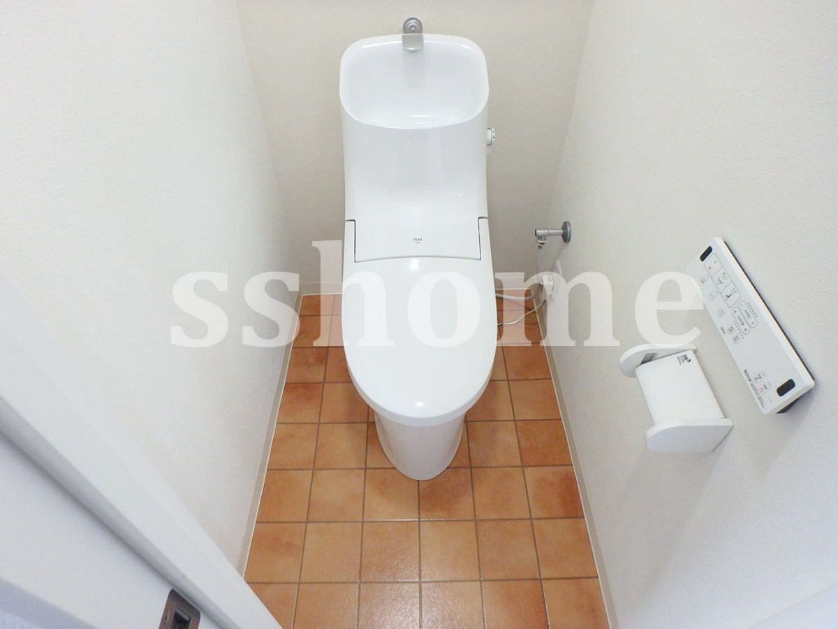 トイレ 温水洗浄便座☆ 写真8