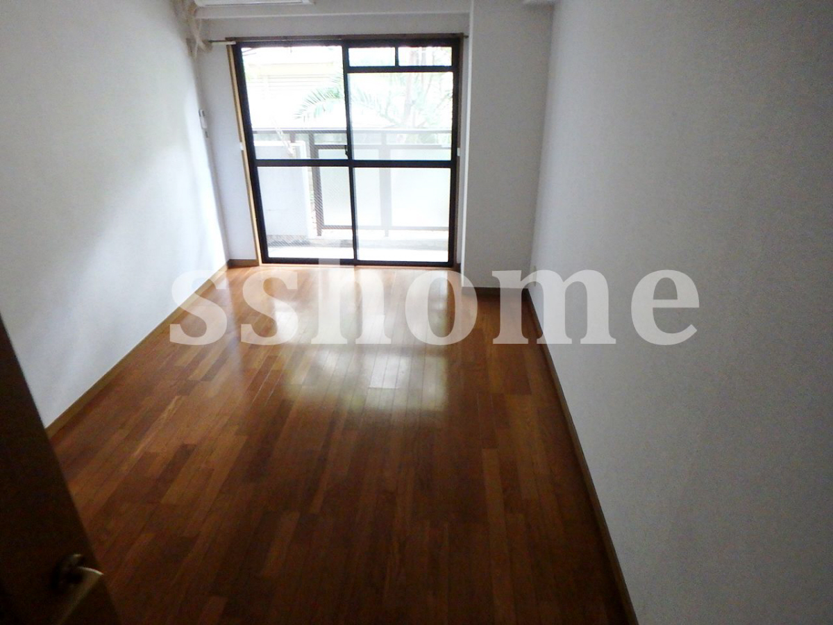 内装 フローリング☆ 写真14