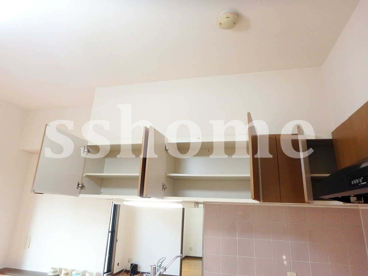 キッチン キッチン上部の吊戸棚☆ 写真17