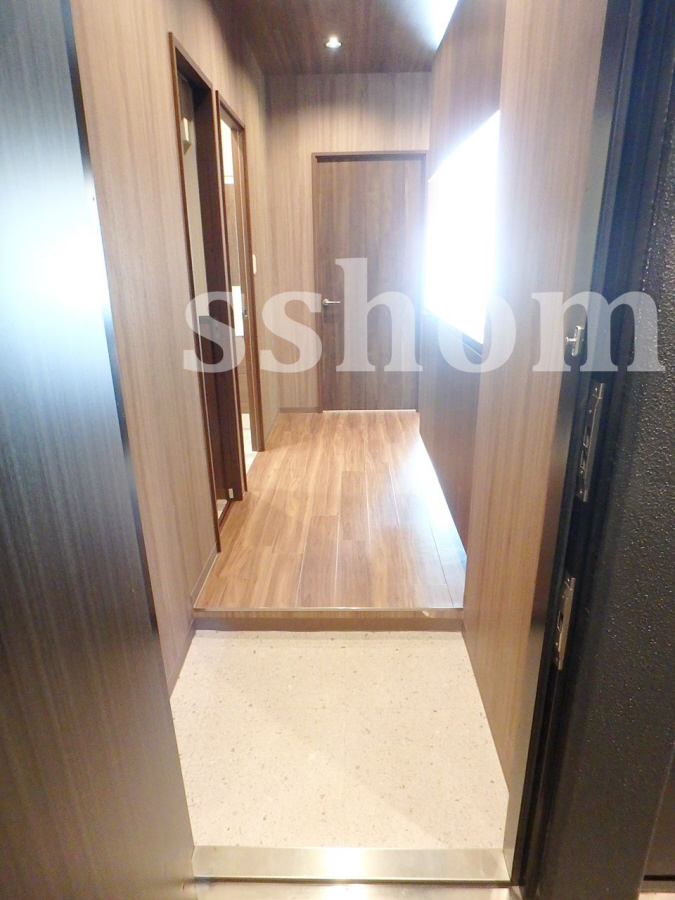 玄関 ゆとりある空間 写真12