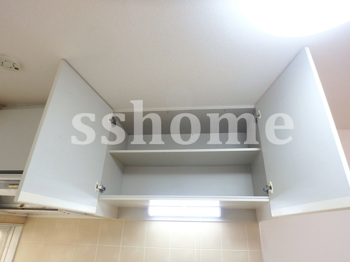 キッチン キッチン上部の吊戸棚☆ 写真17