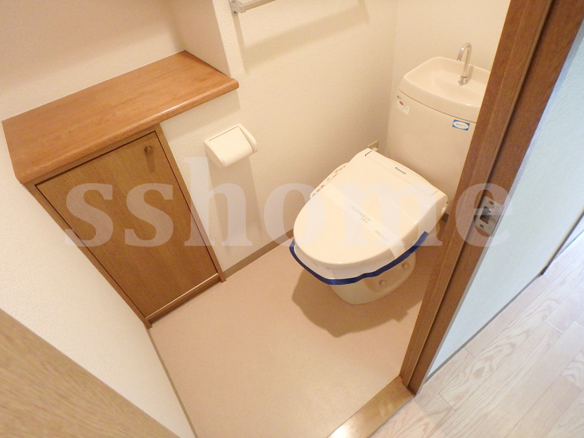 トイレ 温水洗浄機能付き☆ 写真8