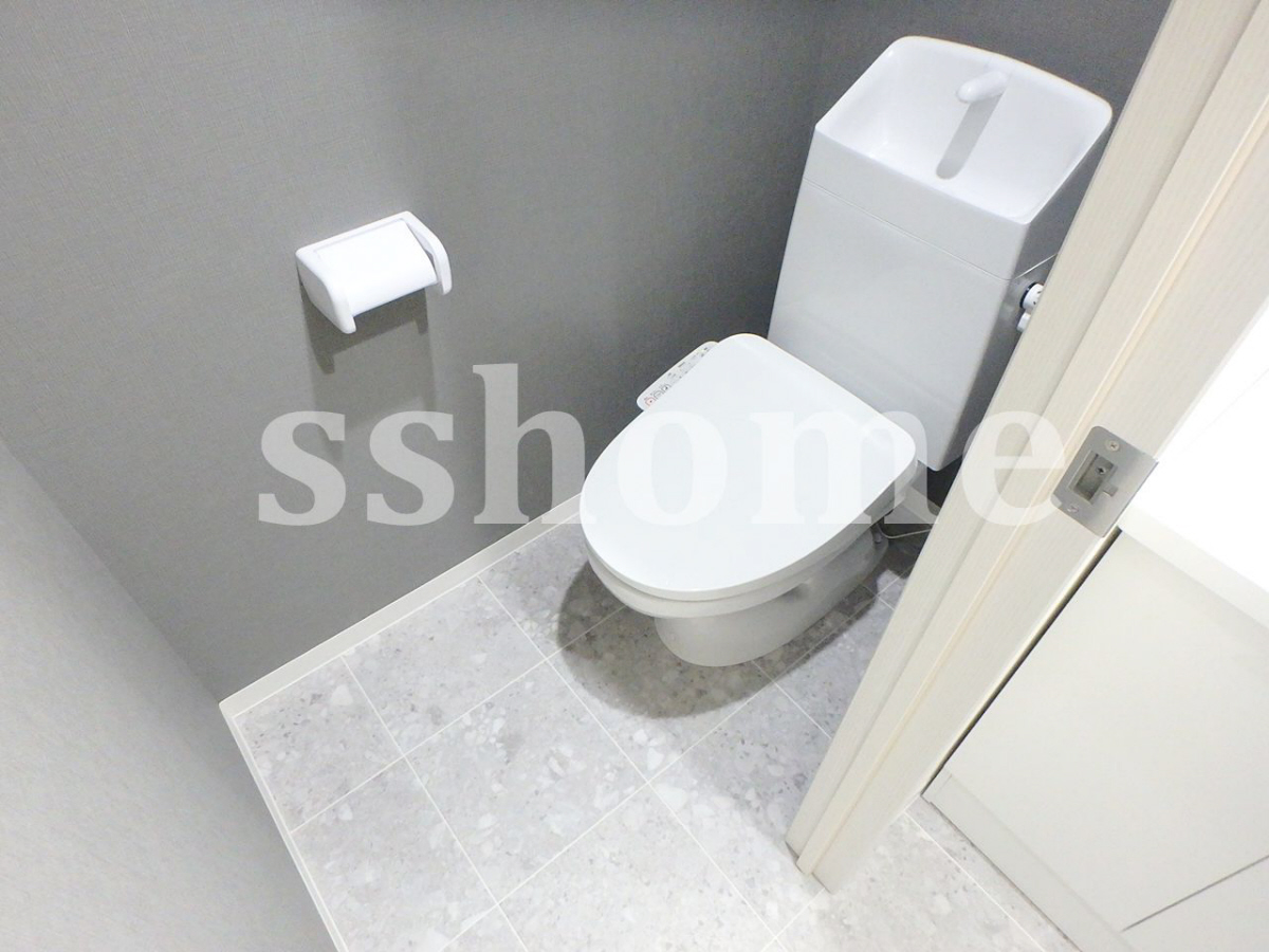 トイレ 温水洗浄便座☆ 写真8