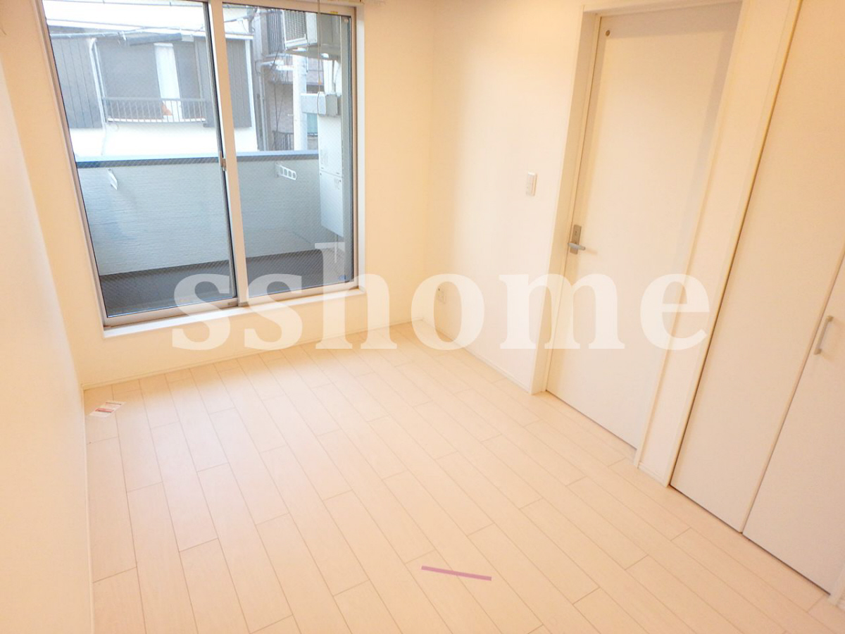 内装 フローリング☆白いお部屋♪ 写真14