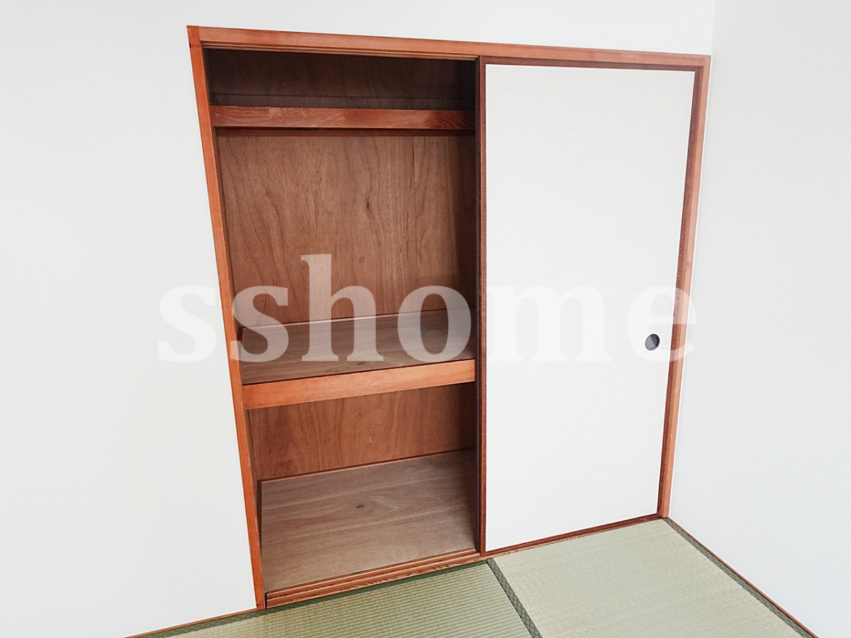 収納 押入は奥行があります☆ 写真5