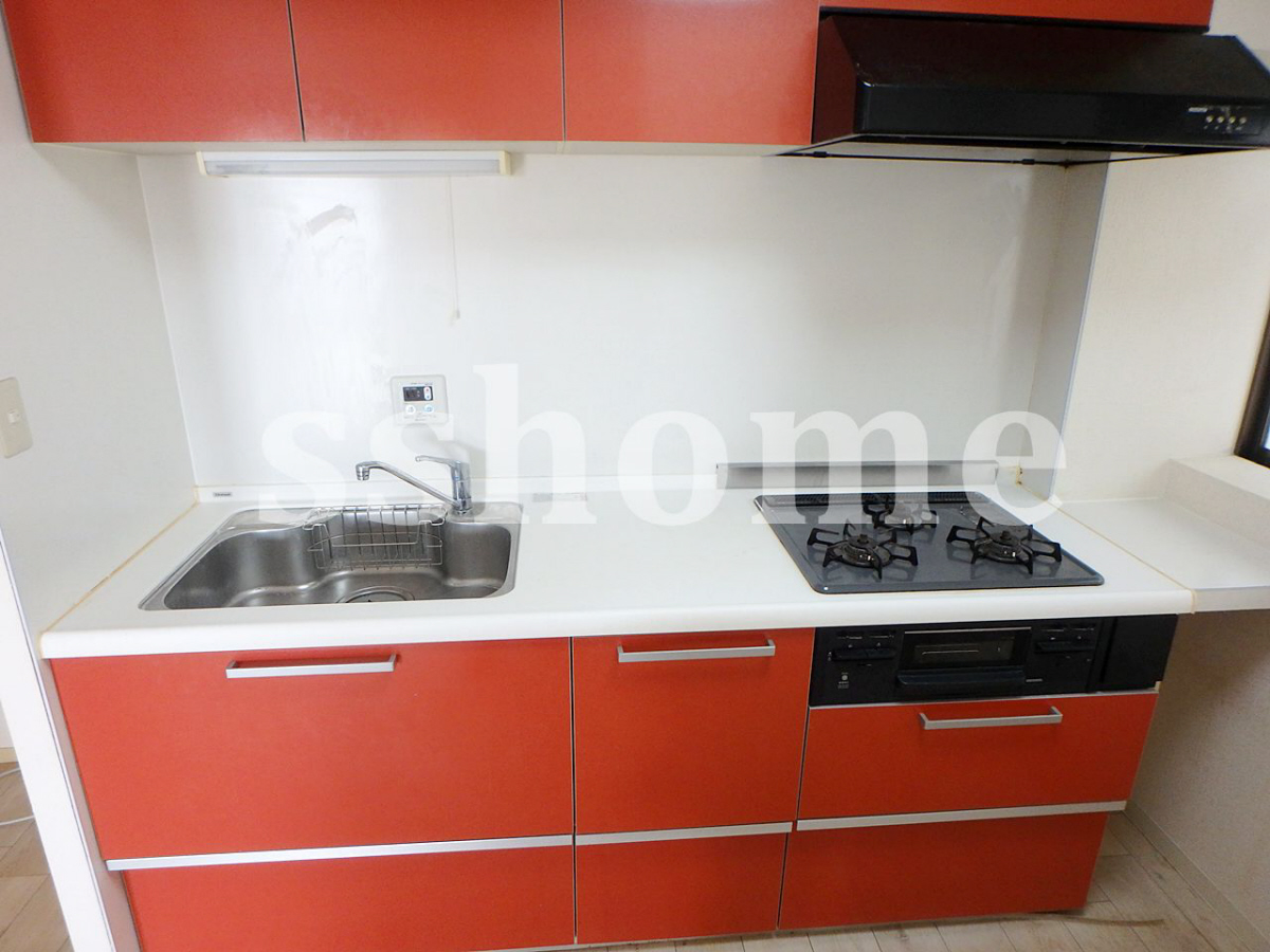 キッチン 3口コンロのシステムキッチン☆ 写真3