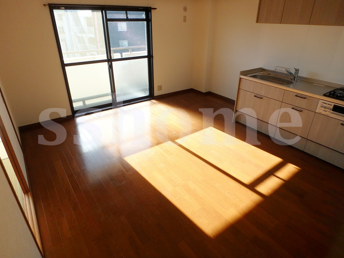 リビング 日当たり良好のリビングです☆ 写真2