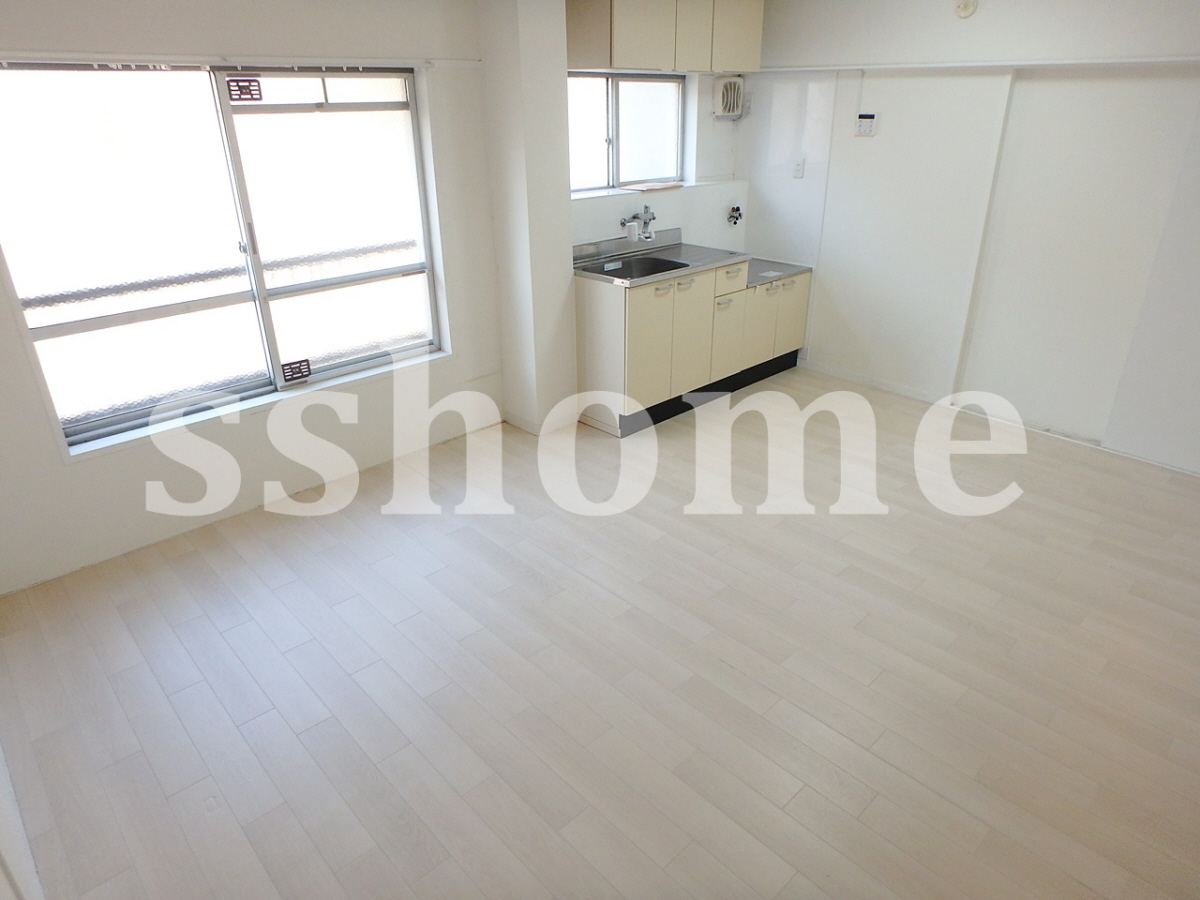 リビング 白くてきれいなお部屋です♪ 写真2