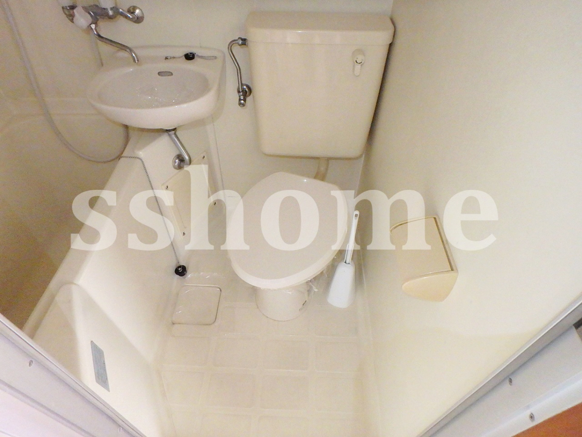 トイレ トイレ☆洗面がとなりにあります 写真8