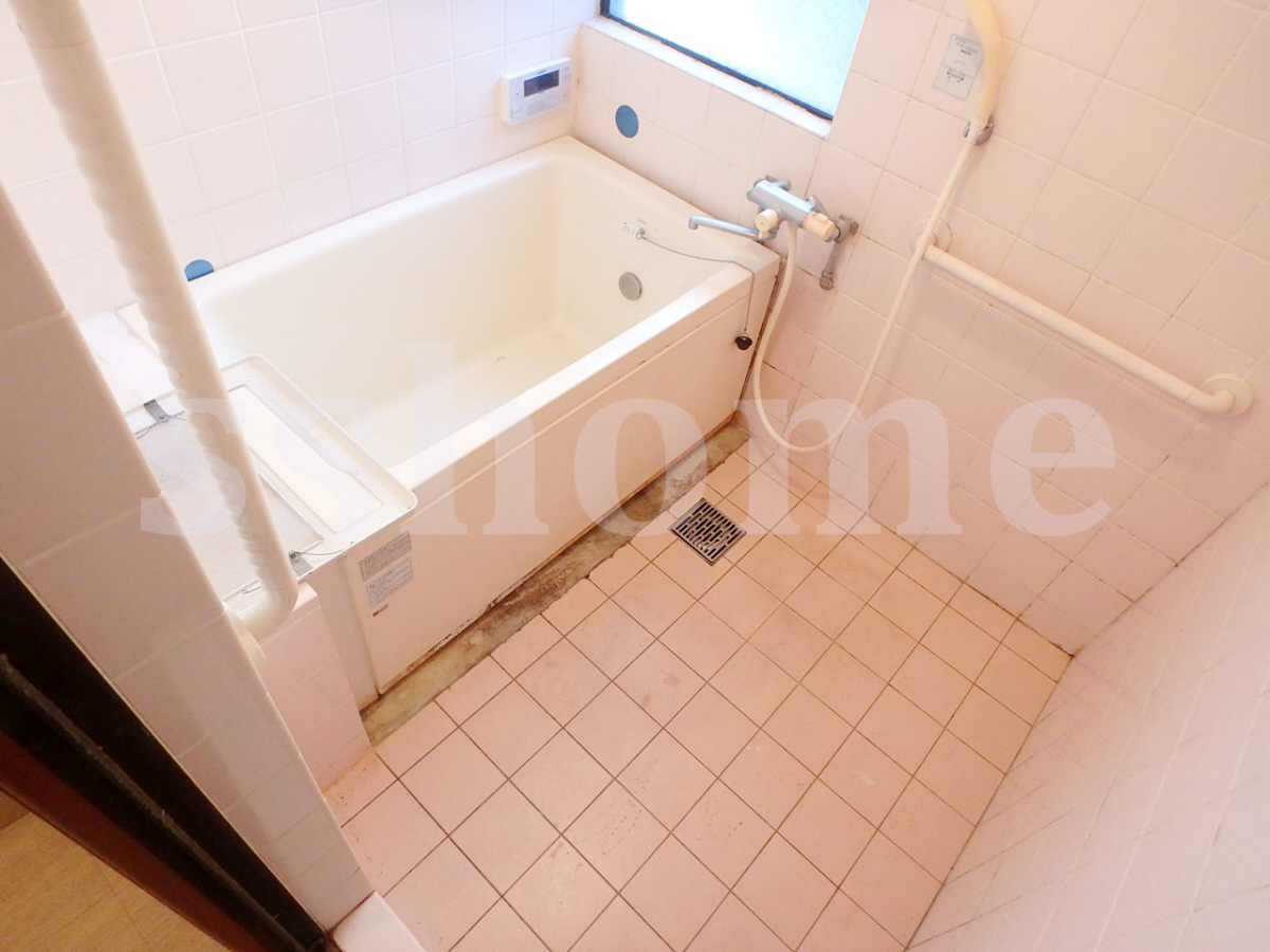 バス 窓がありバスルーム☆ 写真4