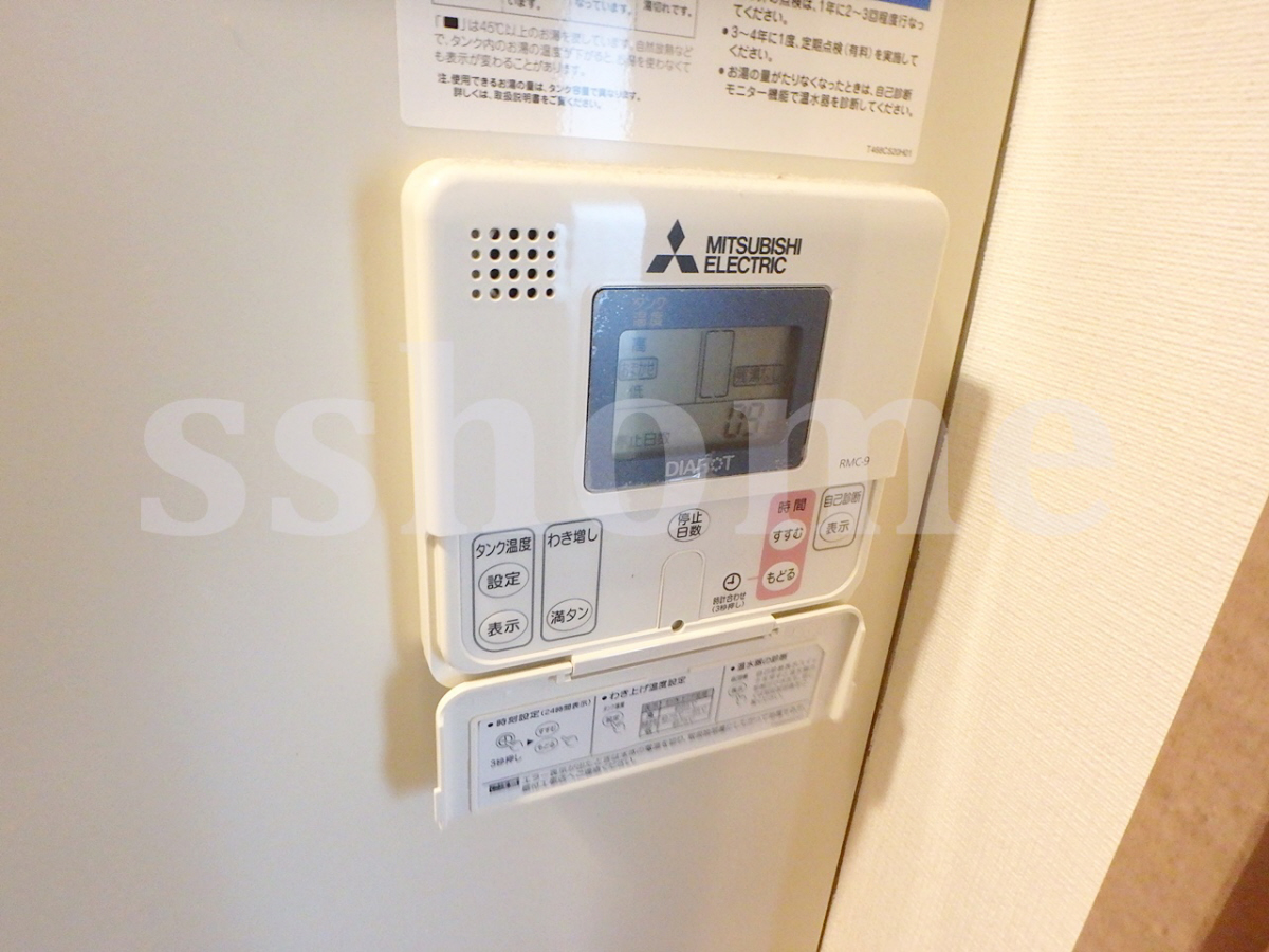 収納 給湯操作パネル☆オール電化です 写真16