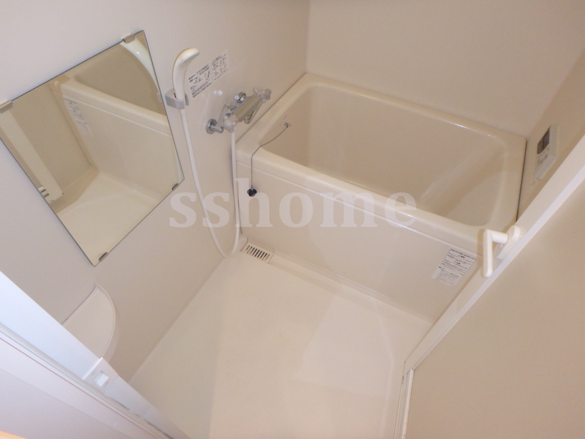 バス 追い炊き機能のあるバスルーム 写真4