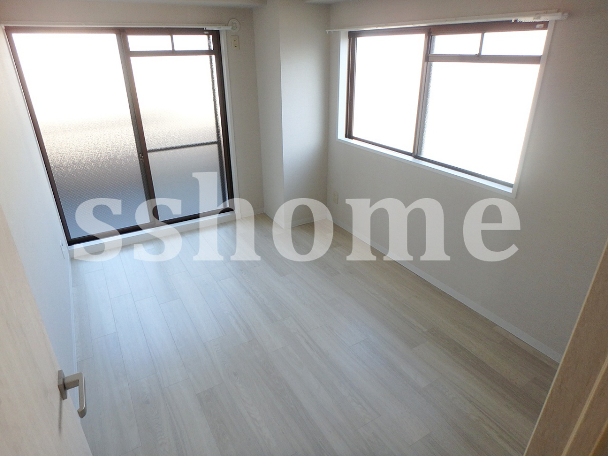 その他部屋・スペース 二面採光で明るい☆ 写真6