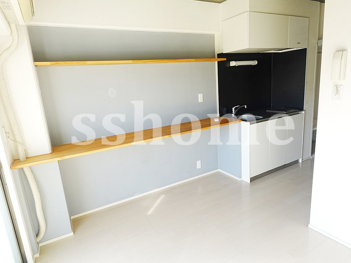 内装 カウンター付き 写真14