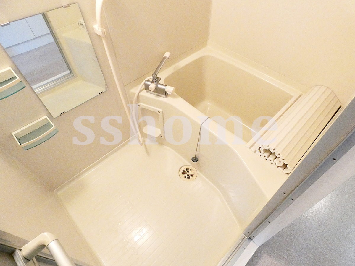 バス ゆったり入れるバスルーム 写真4