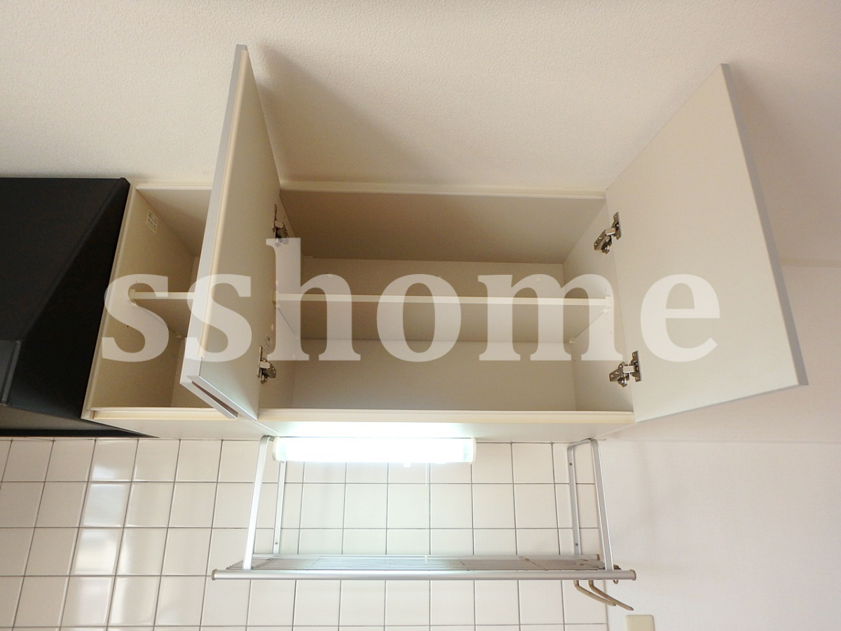 キッチン キッチン上部の吊戸棚☆ 写真17