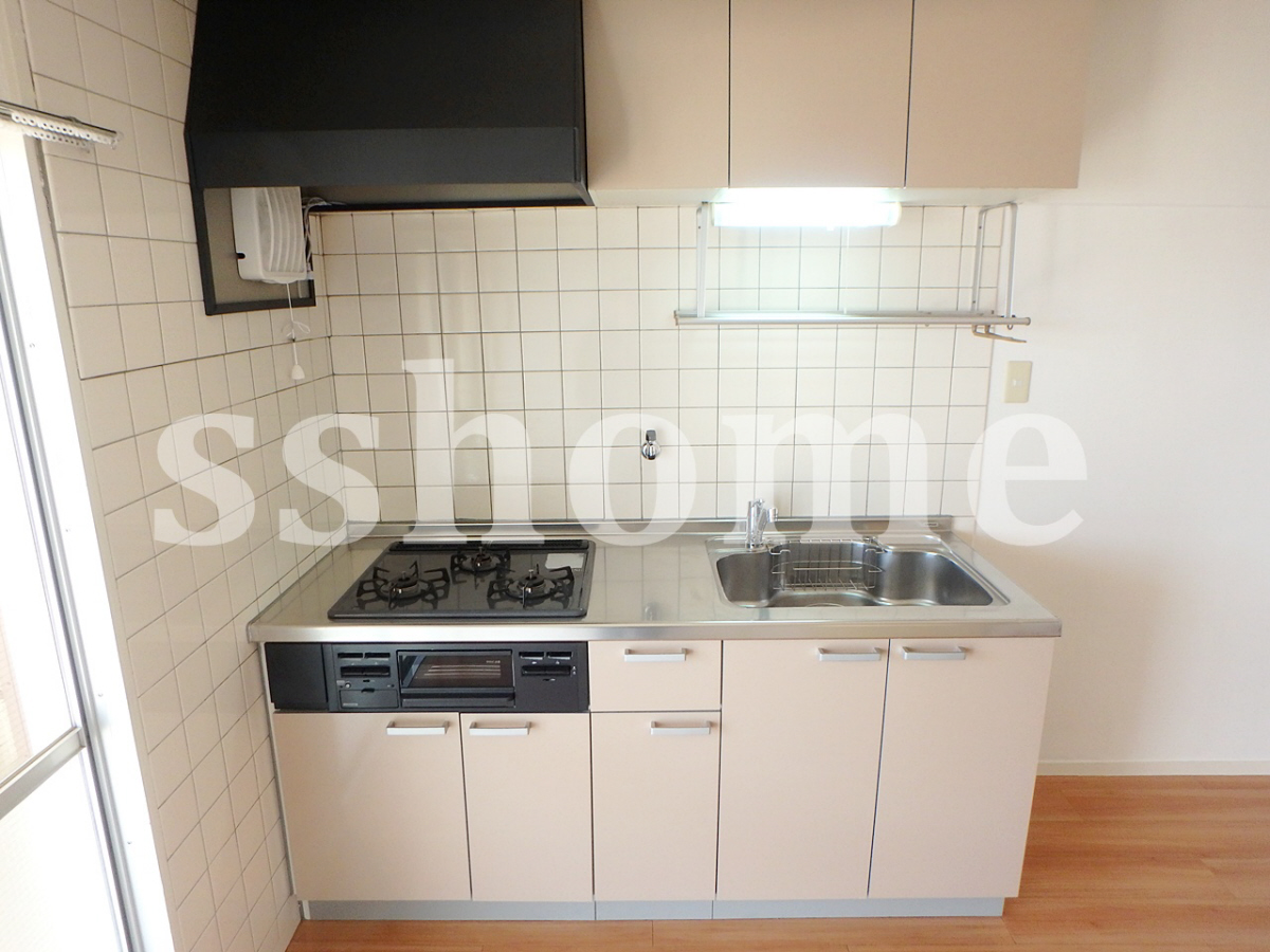 キッチン 3口ガスコンロ付システムキッチン☆ 写真3