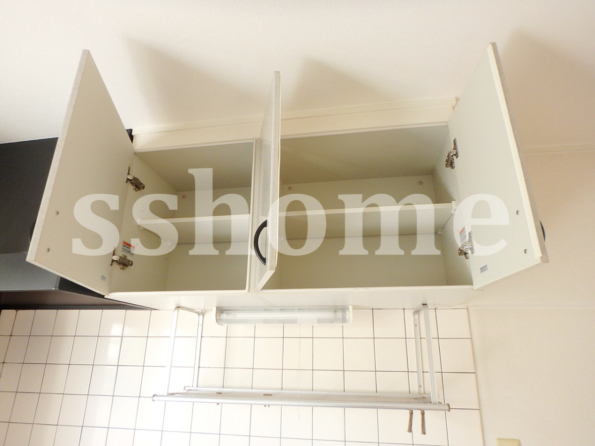 キッチン キッチン上部の吊戸棚☆ 写真17